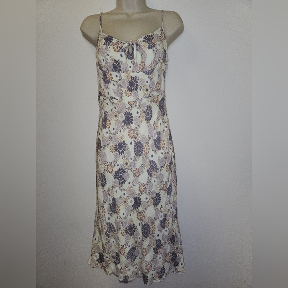 Aritzia Wilfred Below Midi Whipped Butter Florral Baby Doll Dress Size 4 - Picture 6 of 16